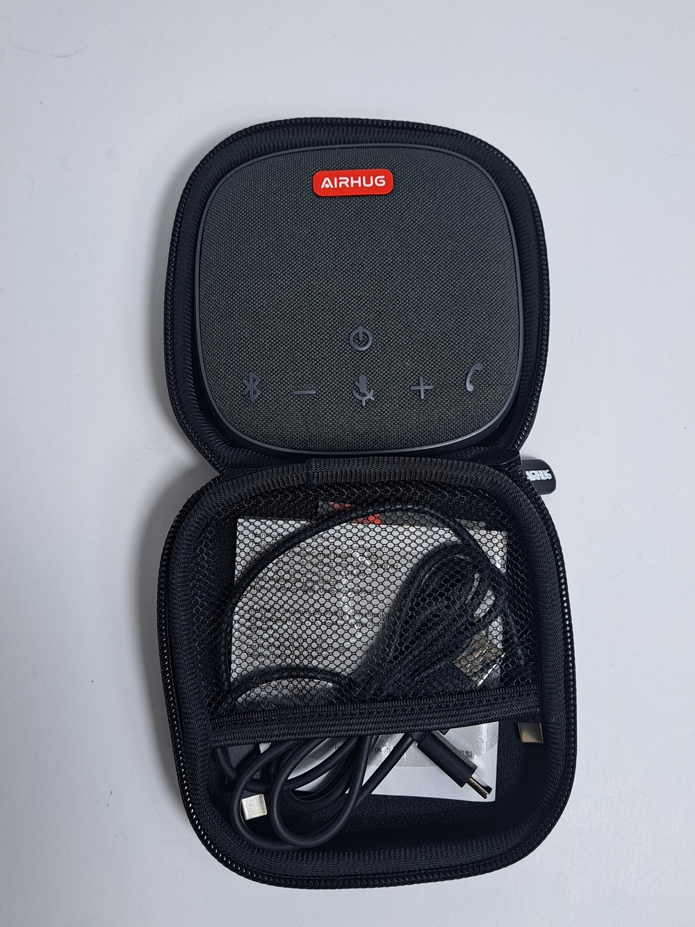AIRHUG 01 Portable Bluetooth Speakerphone and Microphone for Home Office Use